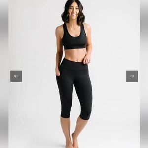 Zyia Black Unity Pocket Crop 17" (8-10)